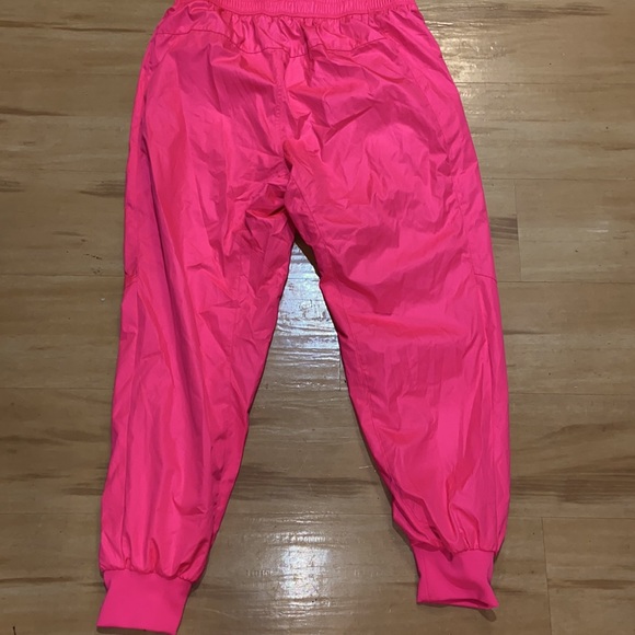 RARE VINTAGE NIKE HOT PINK WINDBREAKER UNISEX SZ LARGE CUFFED PANTS WITH ZIPPER - Picture 6 of 6